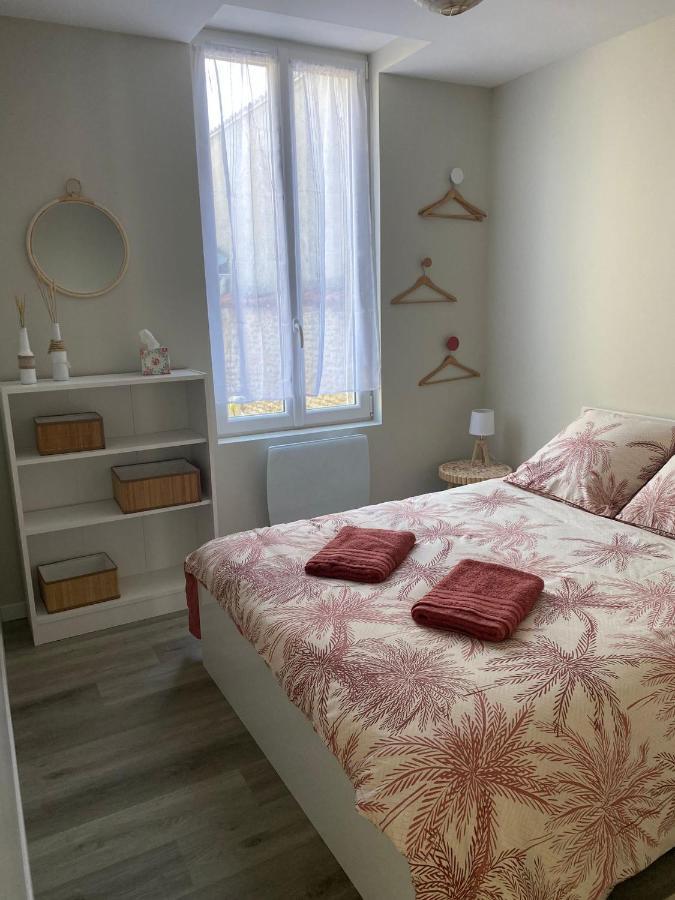 Charmante Maison Avec Cour Privative Cognac Extérieur photo