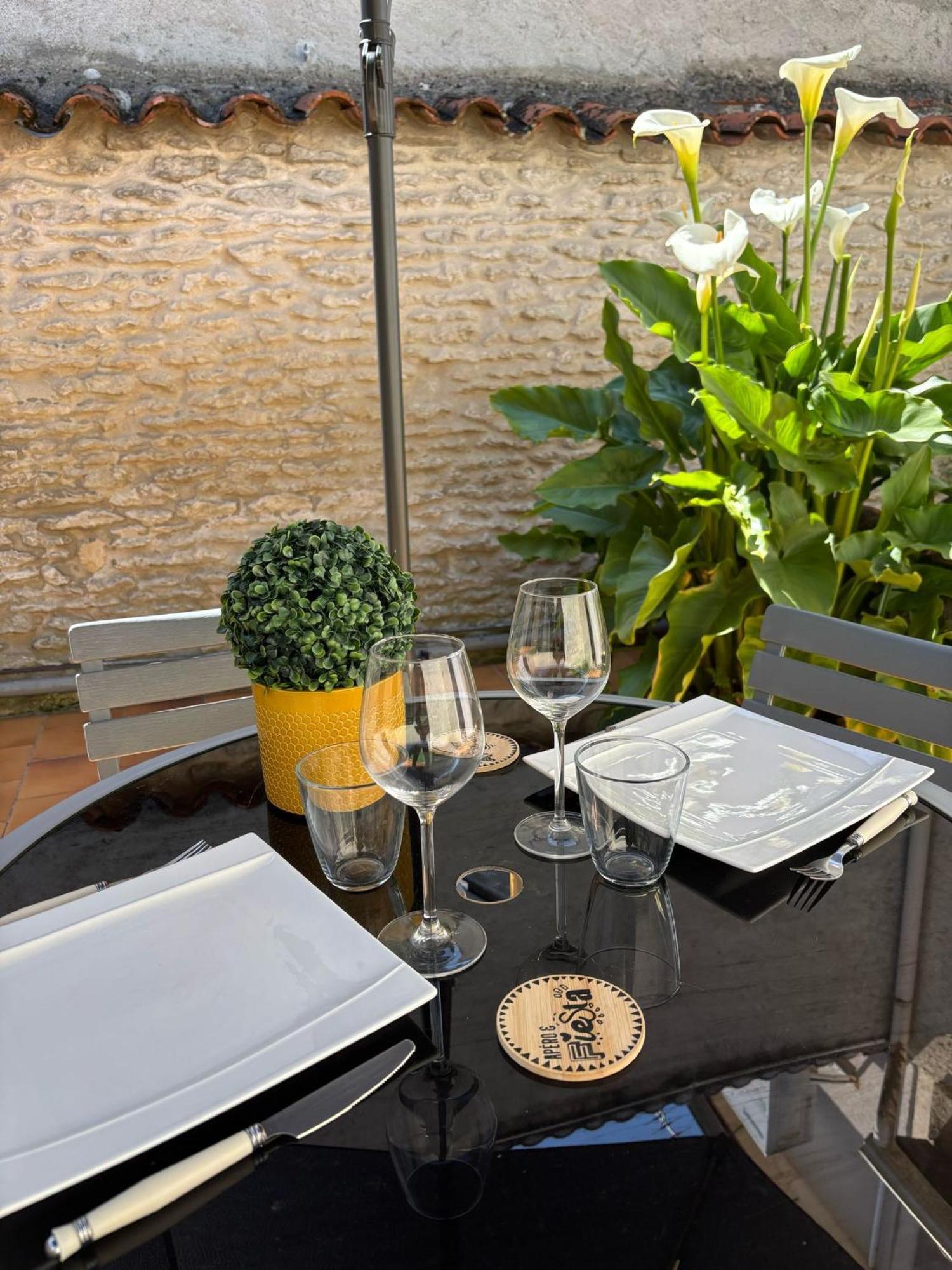 Charmante Maison Avec Cour Privative Cognac Extérieur photo